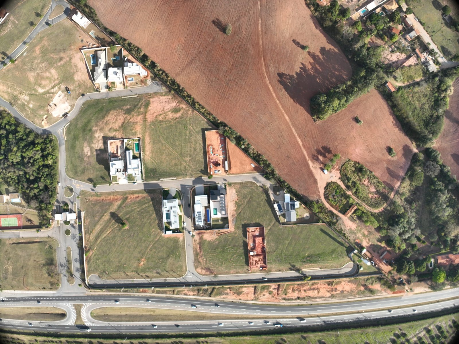 Vista aérea de área de projeto do acervo Carrera Topografia
